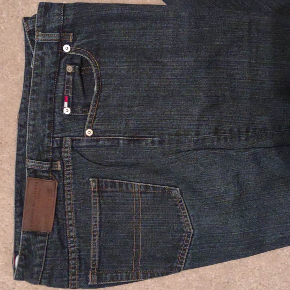 TOMMY HILFIGER JEANS